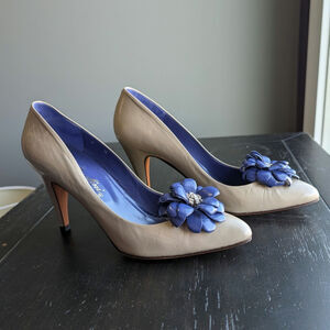 Vintage Garolini 1980s Gray and Blue Pumps Heels Size 8